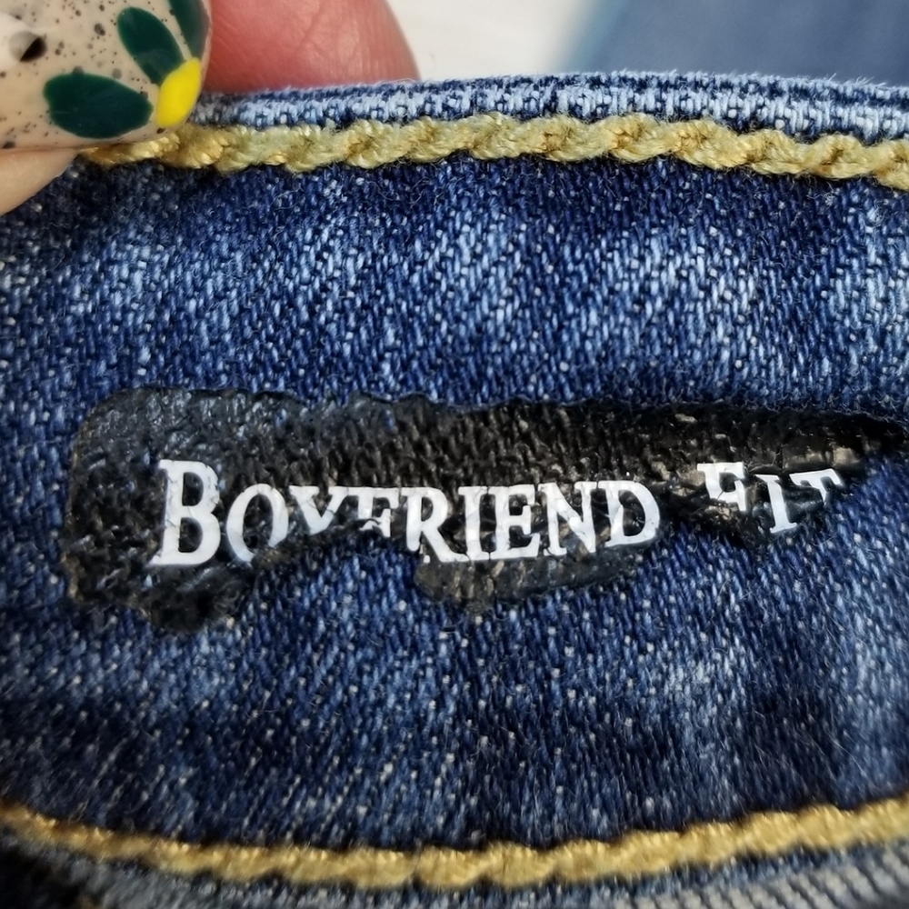 Judy Blue Boyfriend Fit Jeans - Picture 9 of 10